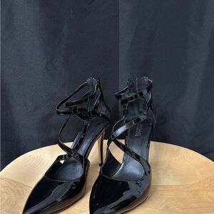 Michael Kors Cross Over Pump Heels Shoes Womens 6M Black Patent Leather Pointed